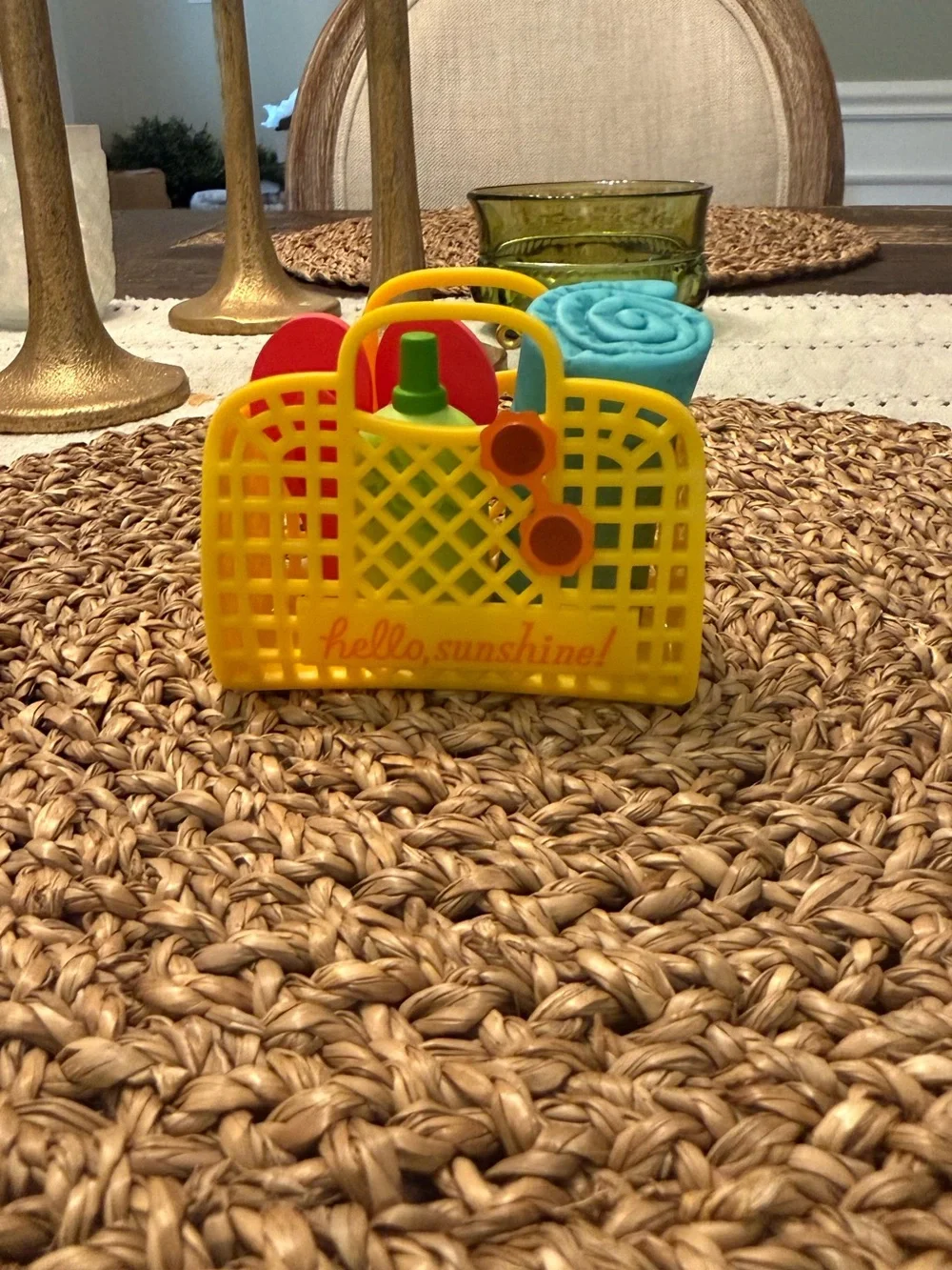 Hallmark Keepsake Hello Sunshine Beach Tote Bag Christmas Ornament